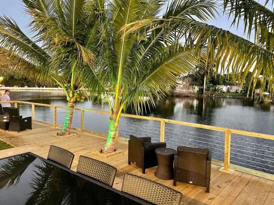 5-Star Lakefront Oasis In Hollywood-Hard Rock Casino Fort Lauderdale Extérieur photo