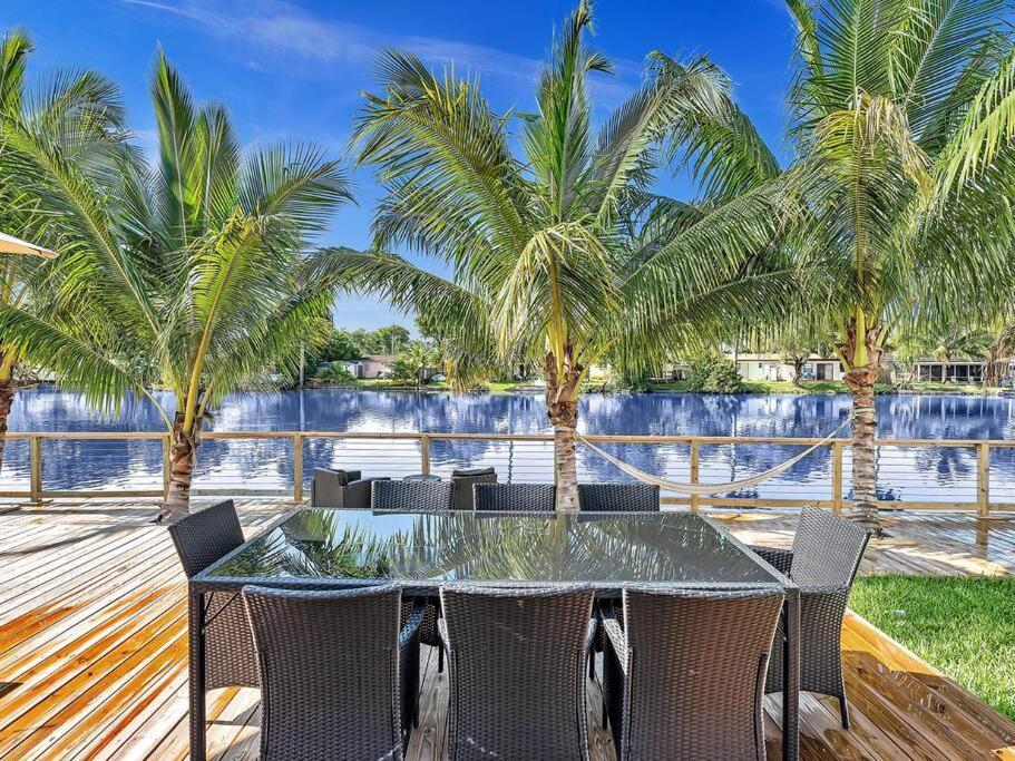 5-Star Lakefront Oasis In Hollywood-Hard Rock Casino Fort Lauderdale Extérieur photo