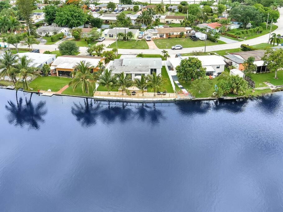 5-Star Lakefront Oasis In Hollywood-Hard Rock Casino Fort Lauderdale Extérieur photo